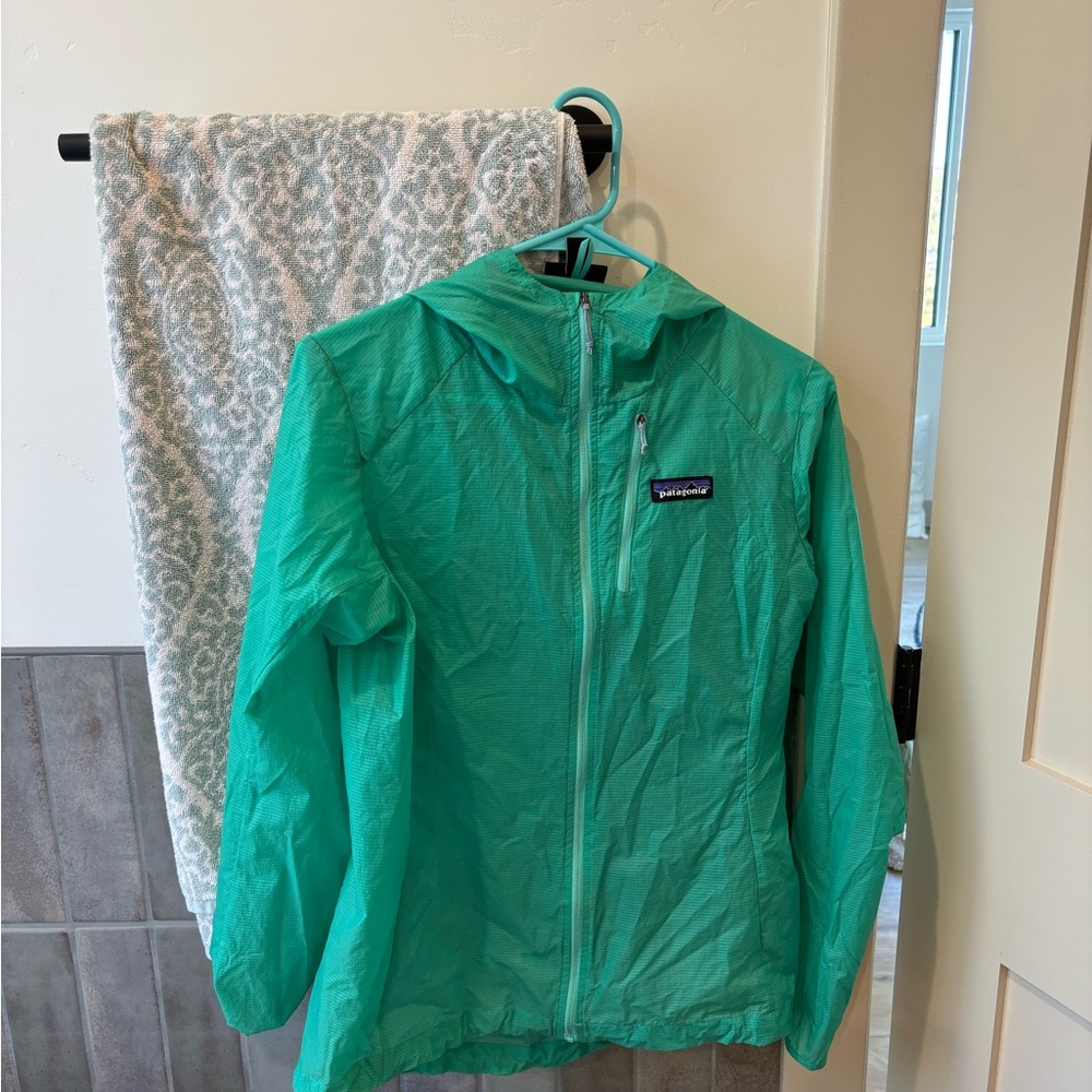 Patagonia women’s Houdini Jacket